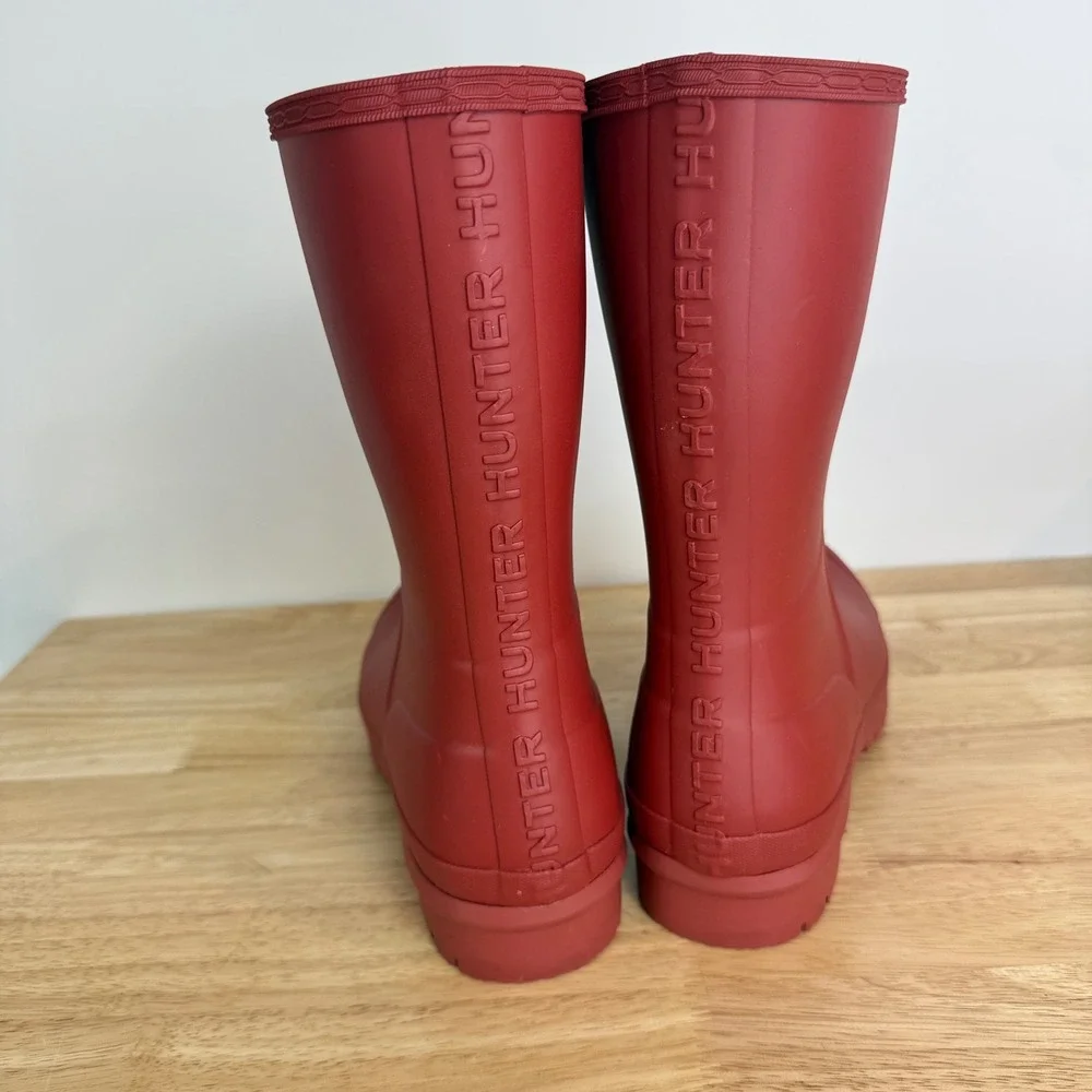 Hunter Rain Boots Mens 10 Red HWLIBERTY Original Short Matte Waterproof Boots